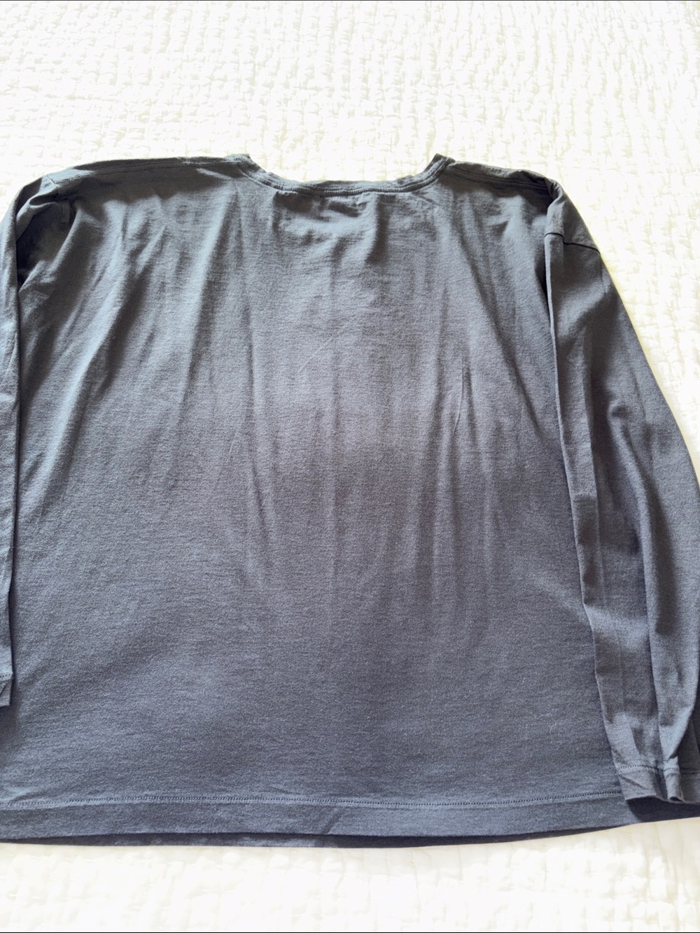 Vince. Women’s Long-Sleeve Crew Neck Shirt - Navy Blue EUC S - Picture 7 of 8
